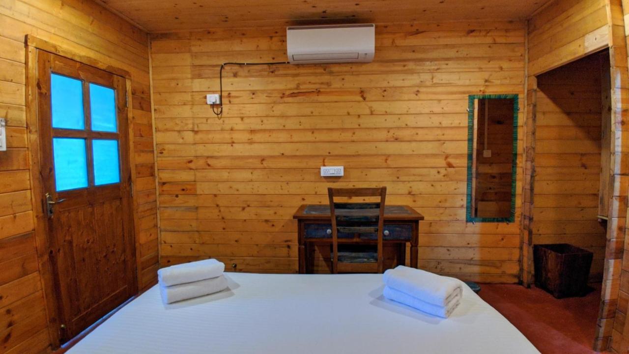 Hôtel Shunyachi Lotusfeet à Morjim Extérieur photo